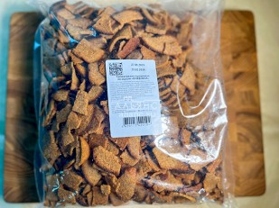 Семечки: Гренки черные со вкусом буженины