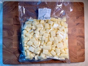 Сыр к пиву: Сырный продукт ФЕРМЕРСКИЙ бочонок белый