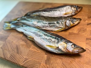 Вяленая рыба: Корюшка с икрой вяленая ГОСТ (крупная)