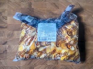 Гренки: Сыр 1 кг ГОРНЫЙ СЫРОВАР (Бочонок копчёный с паприкой)