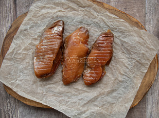 Королевский полосатик: Икра воблы вяленая